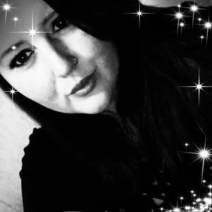 Meet your Posher, Leanna